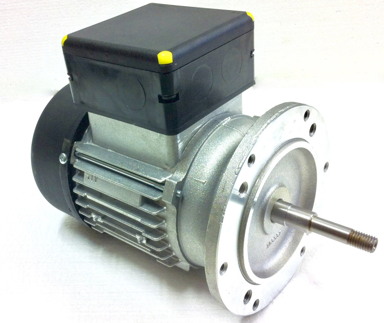 IMG_E692276q4KzuhaqaNW